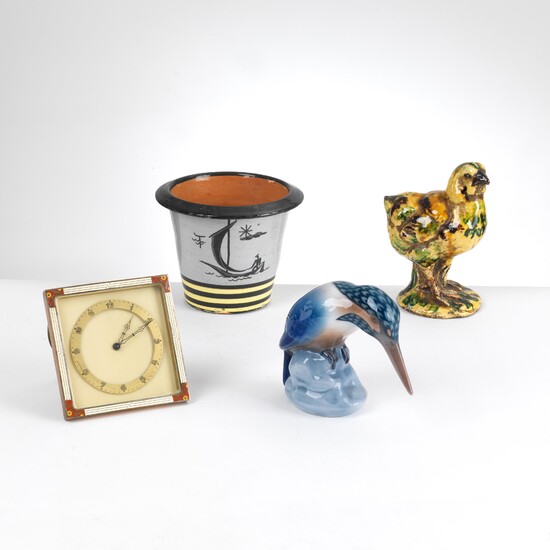 Lotto composto da vasetto, orologio e due uccellini
