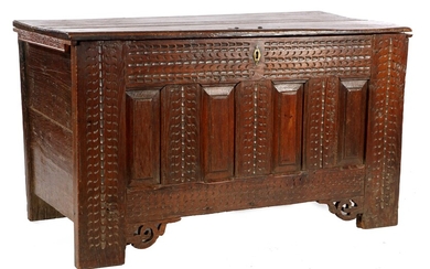 (-), Solid oak blanket chest with panels and...