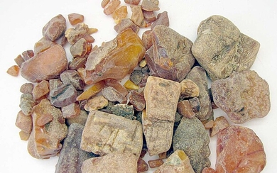Natural Baltic amber loose big and small stones, 116 gr.
