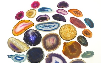Natural History / Geology Interest: A quantity of polished hardstone slices, to include amethyst