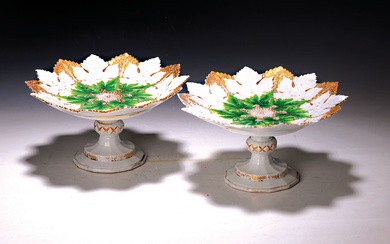 Pair of cups, Meissen, 19th century, porcelain, vine leaf decoration,...