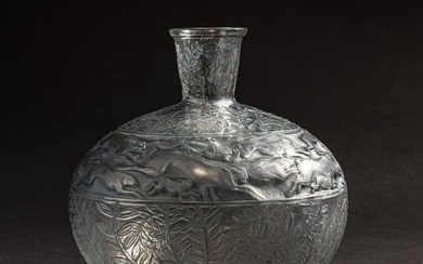 René Lalique, 'Lièvres' vase, 1923