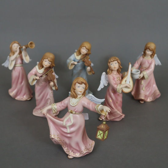 Six petits anges de Noël - porcelaine Kaiser, polychrome et peinte à l'or, ange avec...