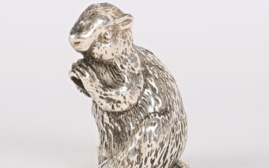 Sujet en argent figurant une marmotte Poids... - Lot 30 - Vasari Auction