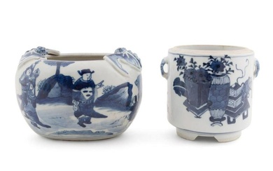 TWO CHINESE BLUE & WHITE PORCELAIN ARTICLES
