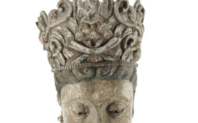 Tête de Guanyin, sculpture en bois et stuc avec rehauts de polychromie, Chine, dynastie Song, h. 43 cm