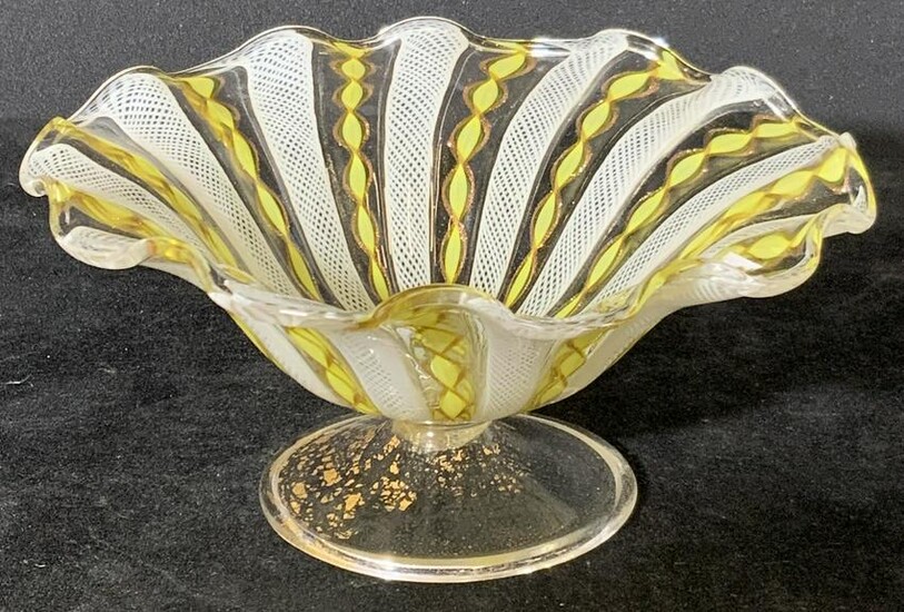 Vintage MURANO Art Glass Scalloped Trinket Dish