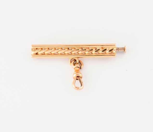 Yellow gold (750) watch brooch with bracelet motif.