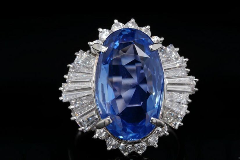 10.80ct No Heat Sri Lankan Blue Sapphire Ring