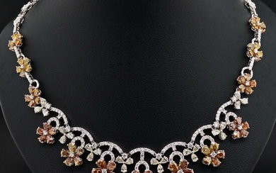 11.13ctw Natural Fancy Color and White Diamonds - 18 kt. Gold - Necklace Diamonds - ***NO RESERVE PRICE***