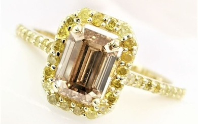 1.33 ct vs fancy light brown & fancy yellow diamonds designer ring - 14 kt. Yellow gold - Ring - 0.93 ct Diamond - Diamonds, AIG Certified No Reserve