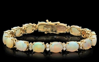 14K Gold 17.12ct Opal 1.47ct Diamond Bracelet