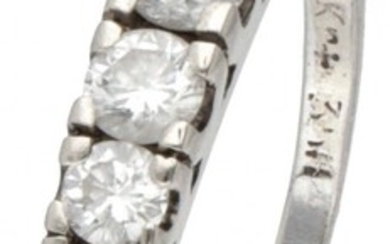 14K. White gold ring set with approx. 0.44 ct. diamond.