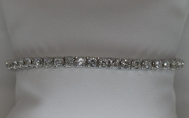 14KT Diamond Tennis Bracelet (5.50ctw)