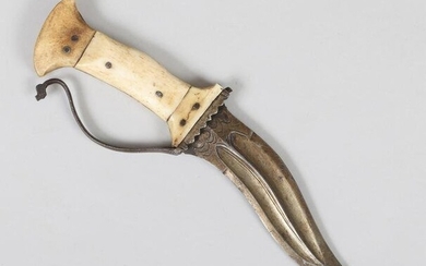 17C/18C Indian khanjarli dagger