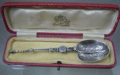 1901 BIRMINGHAM GOURDEL VALES SILVER ANOINTING SPOON An outstanding rare 1901 Gourdel Vales & Co