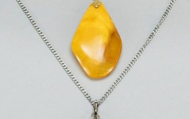 2 amber pendants (1 x on chain