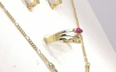 18 kt. Gold - Earrings, Necklace, Ring - 0.32 ct Ruby - Diamonds