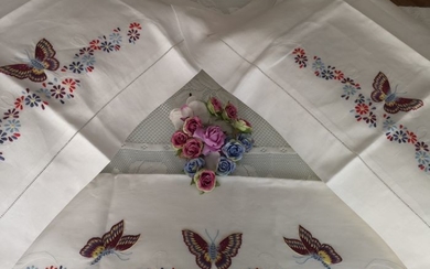 Linen sheet with Farfalle embroidery in full stitch - Linen - After 2000