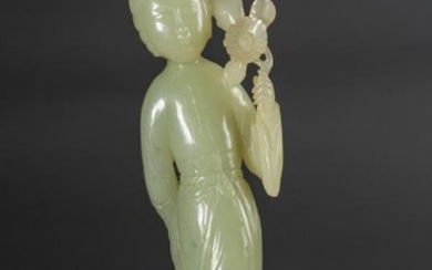 Arte Cinese A jadeite figure of a lady holding a