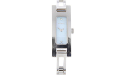 GUCCI - a lady's stainless steel 3900L bracelet watch.