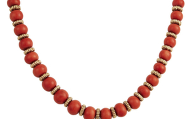 VAN CLEEF & ARPELS CORAL AND GOLD NECKLACE