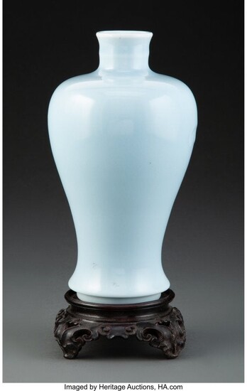 67131: A Chinese Clair-de-Lune Meiping Vase, Qing Dynas
