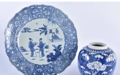 A 17TH CENTURY CHINESE BLUE AND WHITE PORCELAIN PLATE Kangxi...