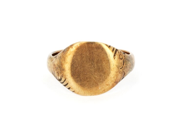 A 9ct yellow gold signet ring, (T.5).