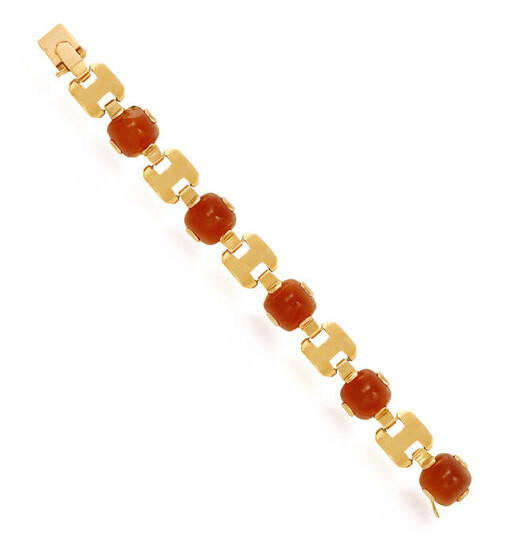 A CARNELIAN AND GOLD BRACELET, BY GEORGES LENFANT,...
