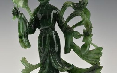 A CHINESE 19TH/20TH CENTURY SPINACH JADE FEMAIL FIGURINE