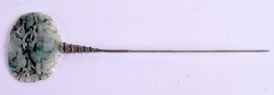 A CHINESE QING JADE AND SILVER HAIR PIN. 16 cm long.