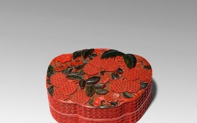 A CHINESE THREE-COLOUR CINNABAR LACQUER 'PEACHES' BOX AND COVER 18TH/EARLY...