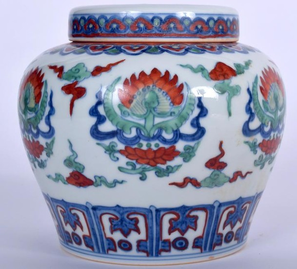 A CHINESE WUCAI PORCELAIN VASE AND COVER, painted with