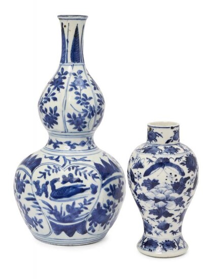A Chinese export blue and white porcelain...