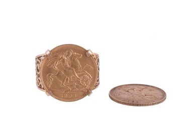 A HALF SOVEREIGN RING AND HALF SOVEREIGN