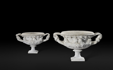 A MONUMENTAL PAIR OF MARBLE ‘WARWICK’ VASES LATE 19TH CENTURY