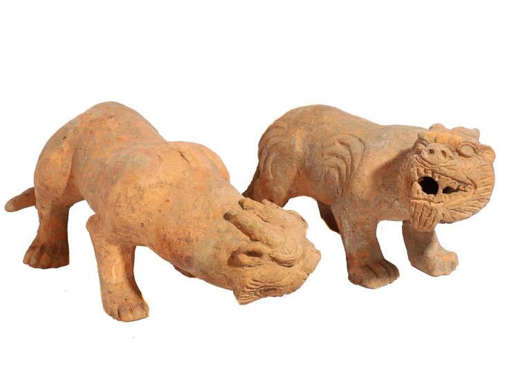 A PAIR OF CHINESE TERRACOTTA LIONS, HAN DYNASTY