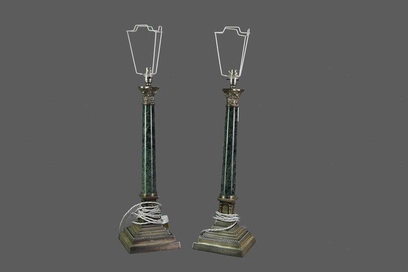 A PAIR OF GREEN MARBLE AND SILVER PLATED CORINTHIAN COLUMN TABLE LAMPS