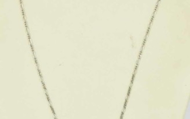 A STERLING SILVER CHAIN