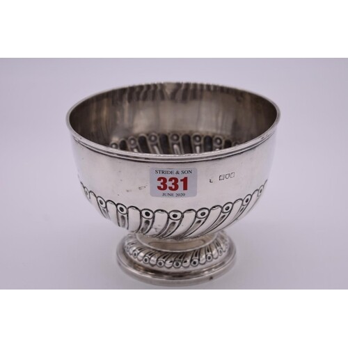 A Victorian silver pedestal bowl, London 1898, 11.5cm high, ...