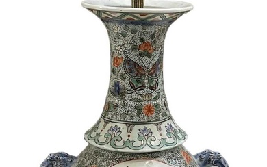 A modern Chinese Famille Rose porcelain table lamp, height to...