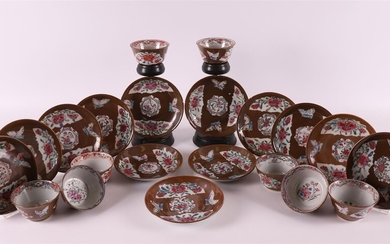 (-), A set of eight Batavia porcelain famille...