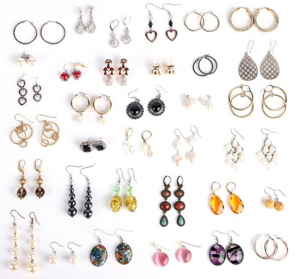 ASSORTED LADIES FASHION EARINGS - LOT OF 36