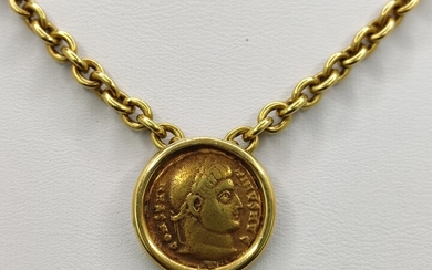 Anchor chain, square, 750/18K yellow gold, with gilt bronze follis from the beginning of the 4th