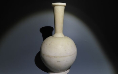 Ancient Greek Marble Cylindricaland globular big vase jar. 22,8 cm H. - (1)