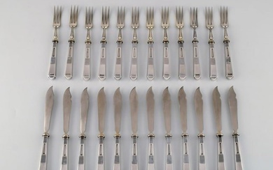 Bremer silberwarenfabrik, Germany. Art deco fish cutlery service in silver complete for 12 people.