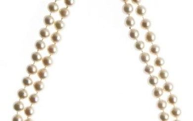 CULTURED PEARLS NECKLACE