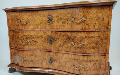 Chest of drawers, Commode - Baroque - Brass, Walnut, Wood - 18th century