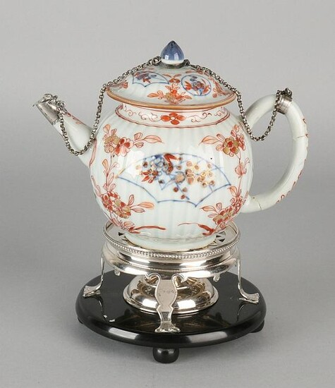 Chinese Imarie 18th porcelain teapot with silver